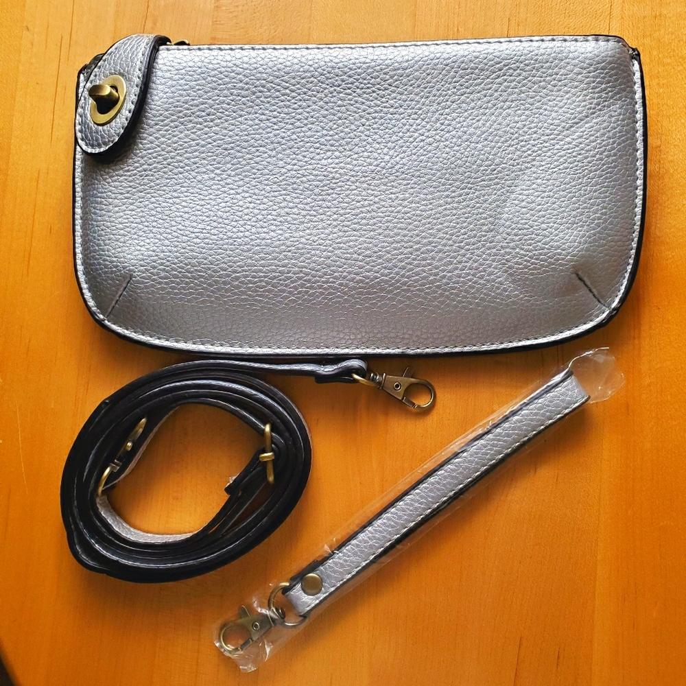 J O Y  S U S A N  Clutch Bag
